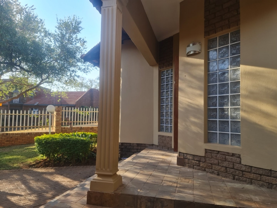 3 Bedroom Property for Sale in Safari Gardens North West